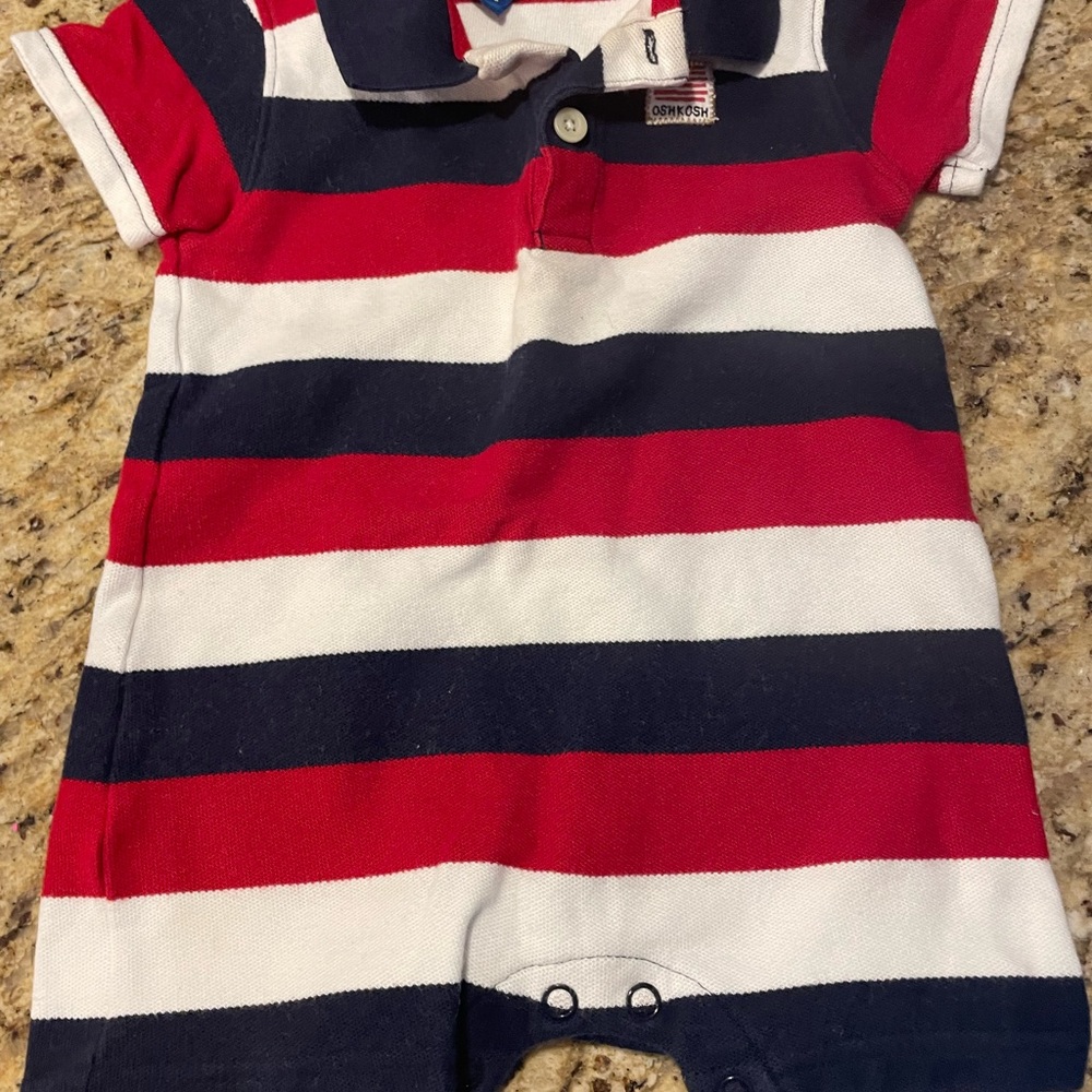 NWT OshKosh b’gosh onesies red white & blue! Perfect for the summer holidays!!